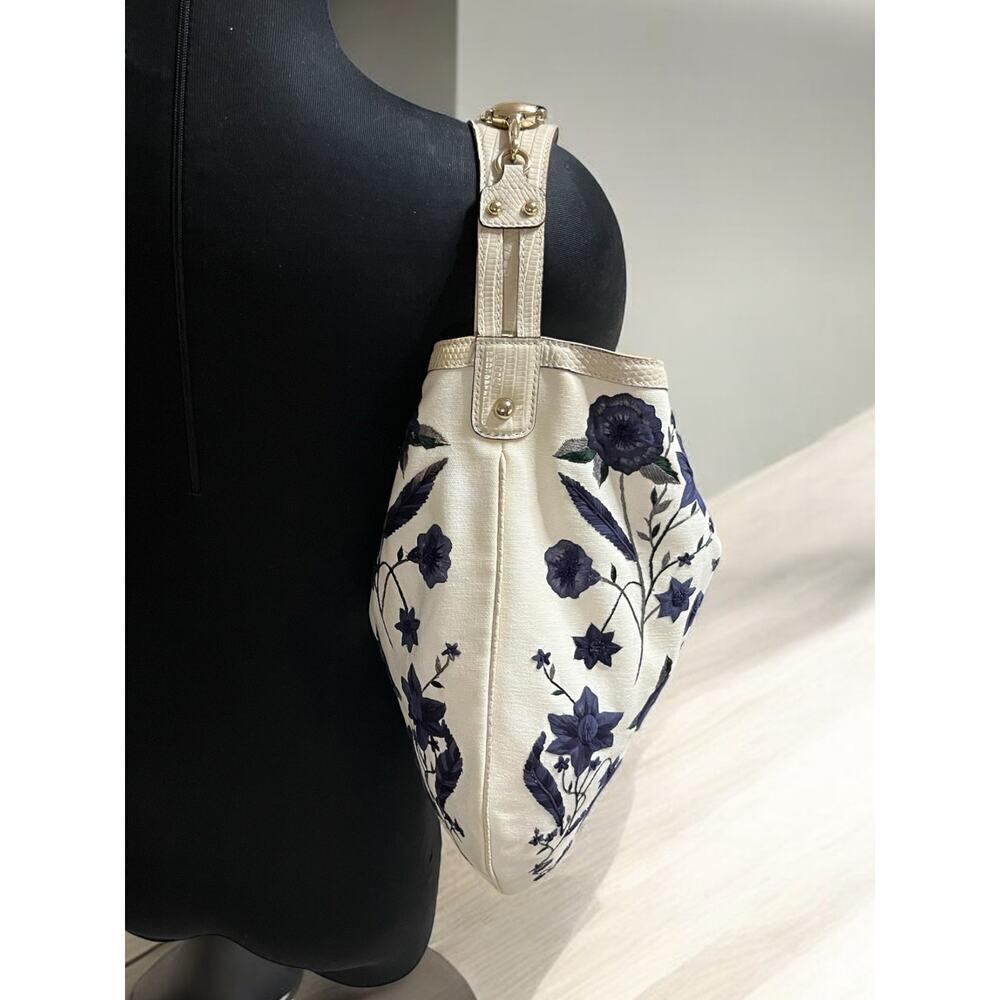 GUCCI 171295 Flora Wave Hobo Bag - Picture 8 of 16
